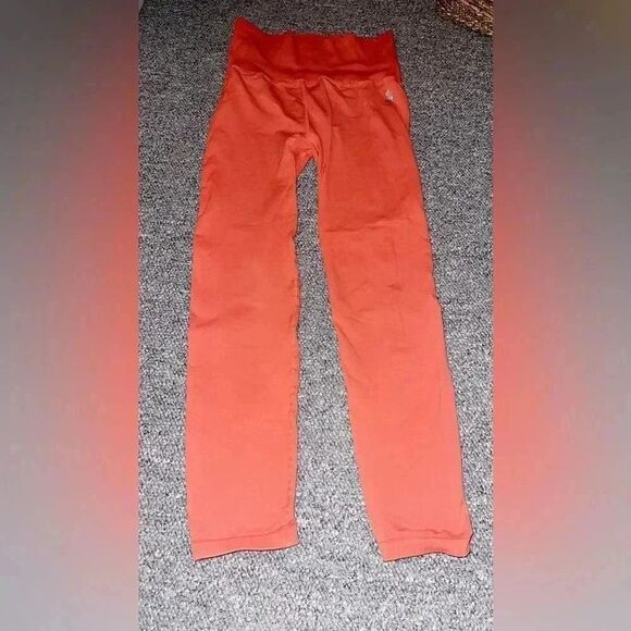 Free People Movement High-Rise 7/8 Good Karma Legging Pomelo‎ - Picture 1 of 5